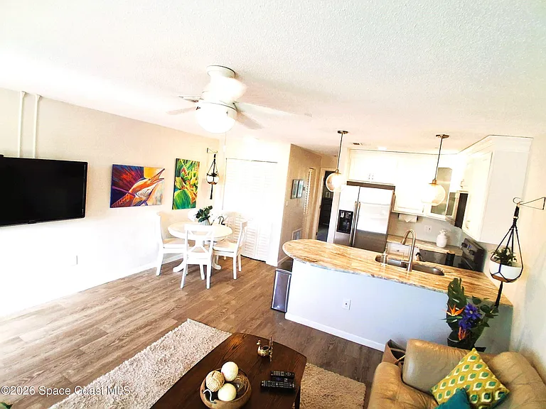 300 Monroe Ave #21 — Photo 16