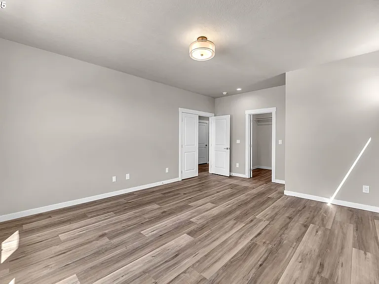 6107 NE 45th Ct — Photo 11