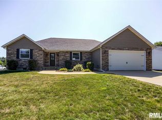 3707 Kennedy Rd, Taylorville, IL 62568