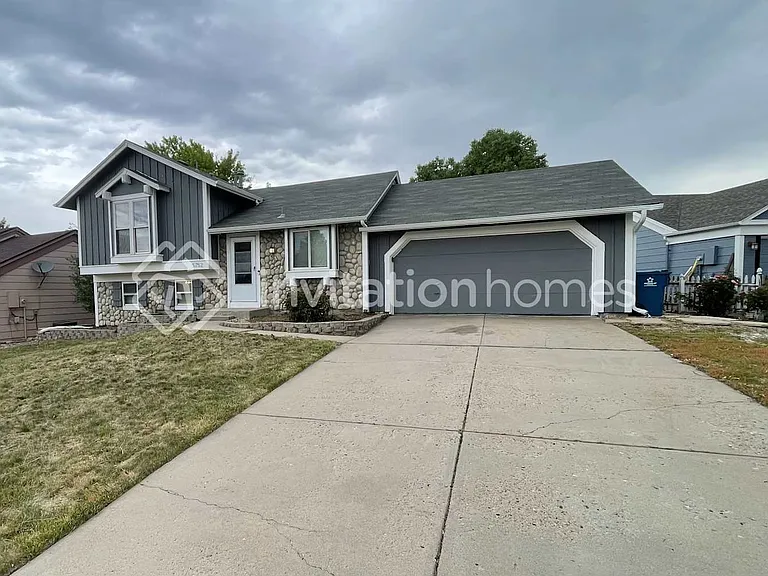 5752 S Perth Pl — Photo 1