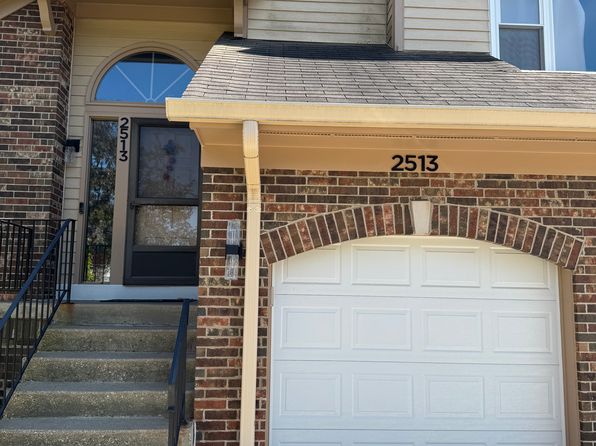 2513 Live Oak Ln