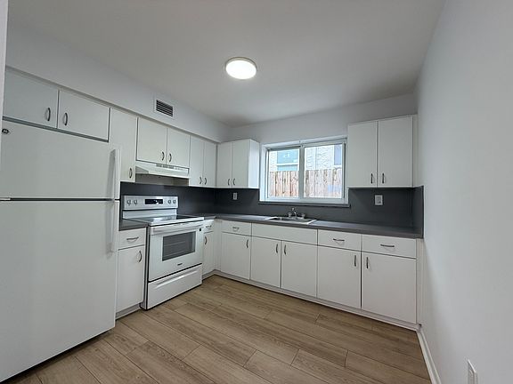 4th image of 1460 SW 4th St APT 2