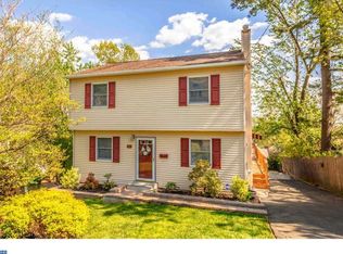 918 Woodside Ave, Secane, PA 19018