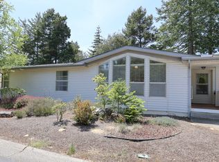 202 Munsel Creek Loop, Florence, OR 97439