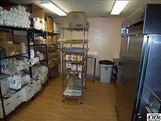 4th image of 416 N Main St
