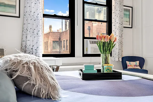 Sold by Sotheby's International Realty | media 6