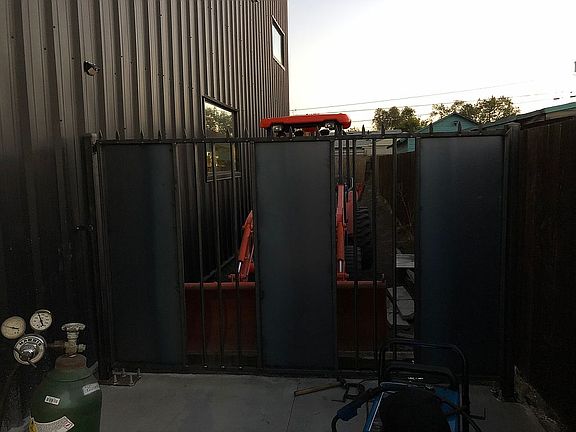4th image of 931 W 100 S