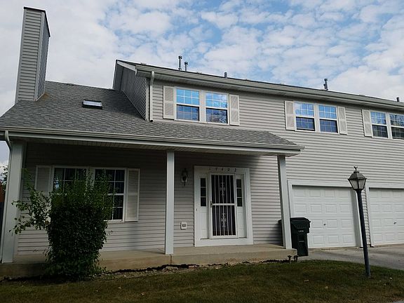 2nd image of 19402 Oakwood Ave