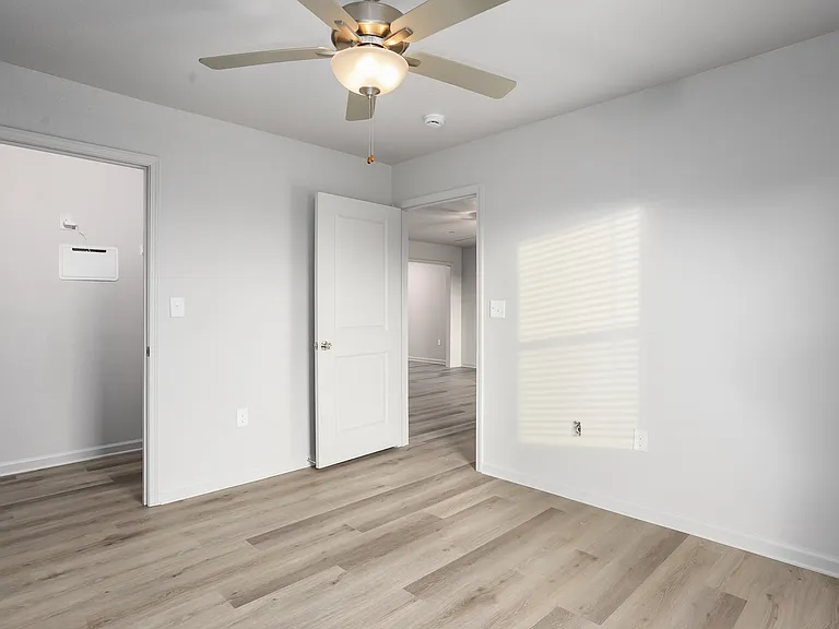101 Townes Ave — Photo 8