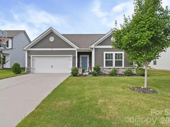 2015 McDonald Dr, Stanfield, NC 28163