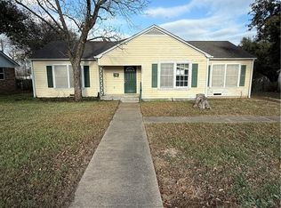 1002 E 30th St, Bryan, TX 77803
