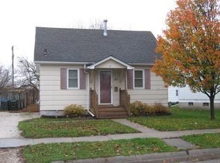1217 S 28th St, Fort Dodge, IA 50501