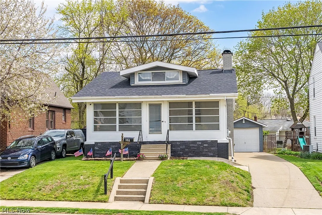 350 Lindy Lane Ave NW photo 1