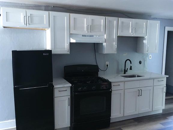 3rd image of 53 William Street