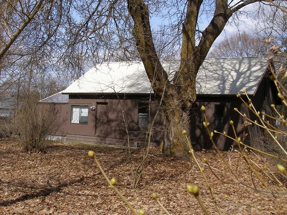1st image of 804 W King Ave