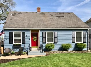 514 S Main St, Naperville, IL 60540