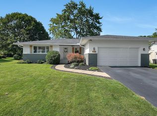 6195 Meadow Wood Ln, Columbus, OH