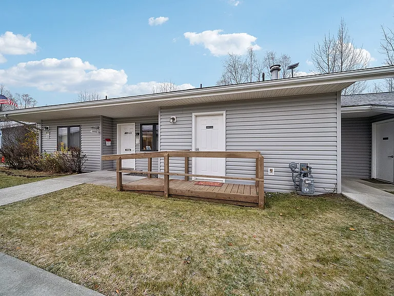 131 Shady Ln — Photo 7