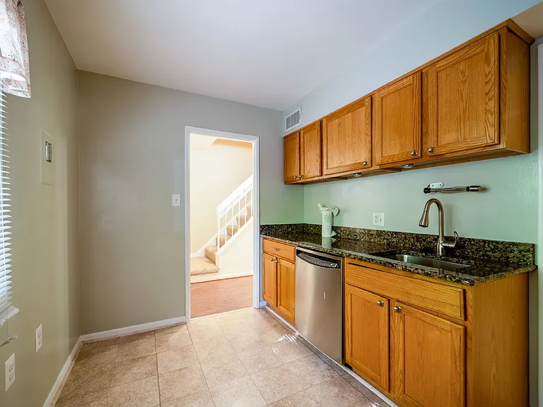 2455 Pyrenees Ct — Photo 8