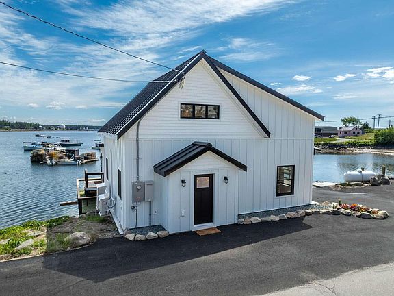 3rd image of 178 Main Street