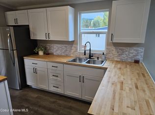 8582 W Park Loop, Rathdrum, ID 83858