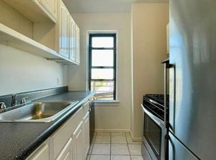 41 Madison St #4G, Brooklyn, NY 11238
