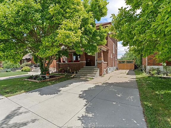 2nd image of 1384 Pillette Rd