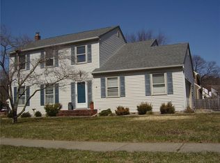 1 Holly Ct, Middlesex, NJ 08846