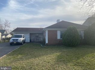 36 Maplewick Ln, Willingboro, NJ 08046