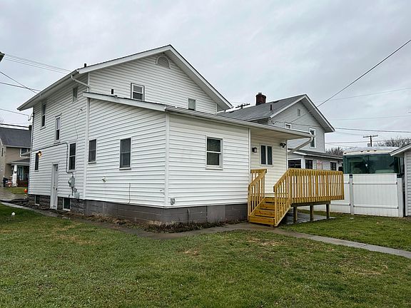 5th image of 272 Central Ave