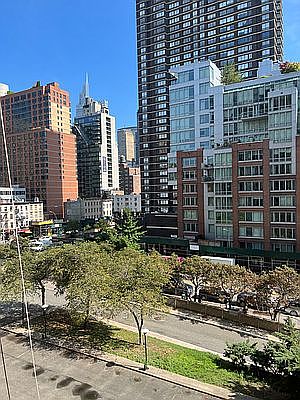 1st image of 300 E 33rd St APT 3G