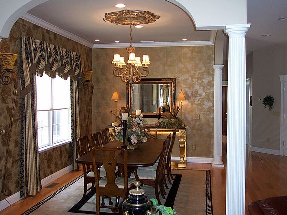 Elegant Dining Room