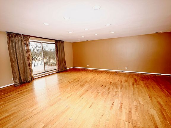 2nd image of 3950 Dundee Rd APT 302