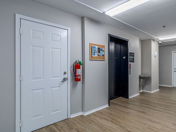 5th image of 1016 McGowan St APT 220