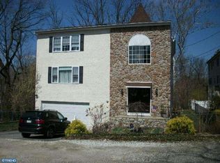 8332 Walker St, Philadelphia, PA 19136