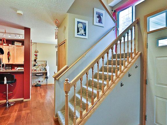 4th image of 3648 Burgundy Dr