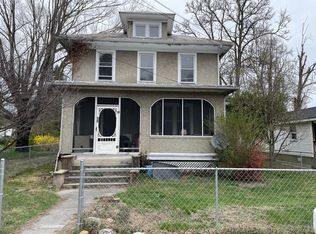 18 Wood Ln, Goshen, VA 24439