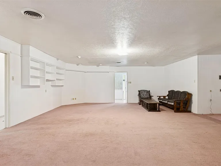 2303 Kipling St — Photo 7