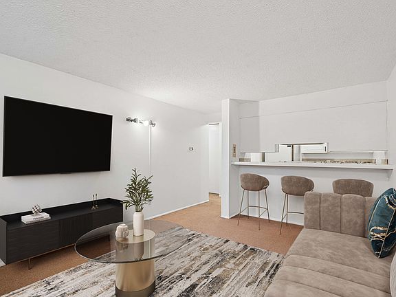 3rd image of 2707 Valmont Rd APT 113A
