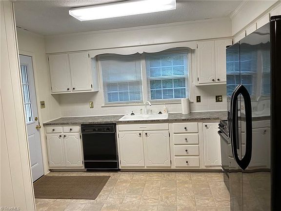 4th image of 517 Westwin Dr