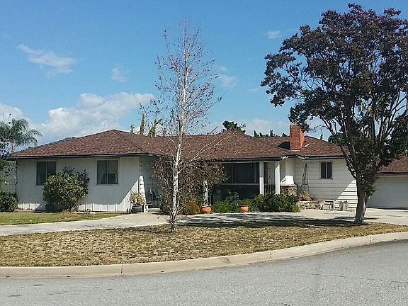 2nd image of 636 S Montezuma Way