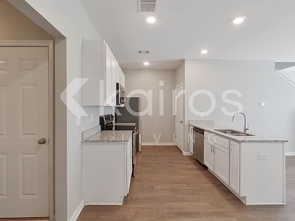 4th image of 220 Long Island Dr SW