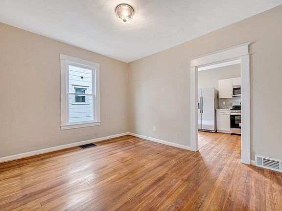 5th image of 1135 Highland Ave SE