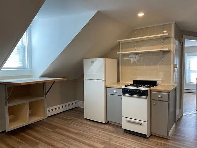 254 Transit St — Photo 4