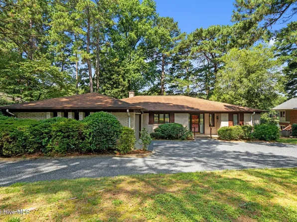 120 Pine Ridge Drive, Whispering Pines, NC 28327