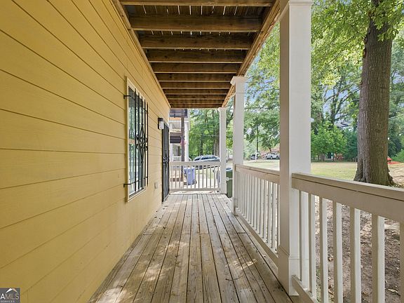 3rd image of 423 Tazor St NW
