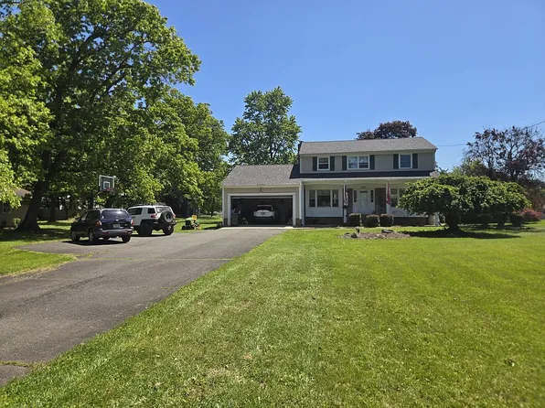 160 Woods Rd, Hillsborough, NJ 08844