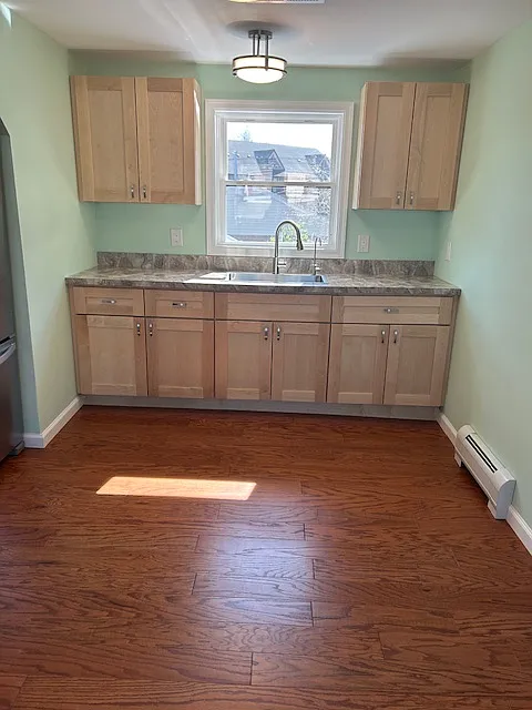 Building Photo - 110 Copeland Ave #2