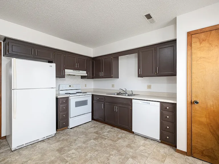 1207 N Main St #B — Photo 12