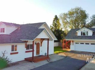 2055 S Locust Grove Rd, Meridian, ID 83642